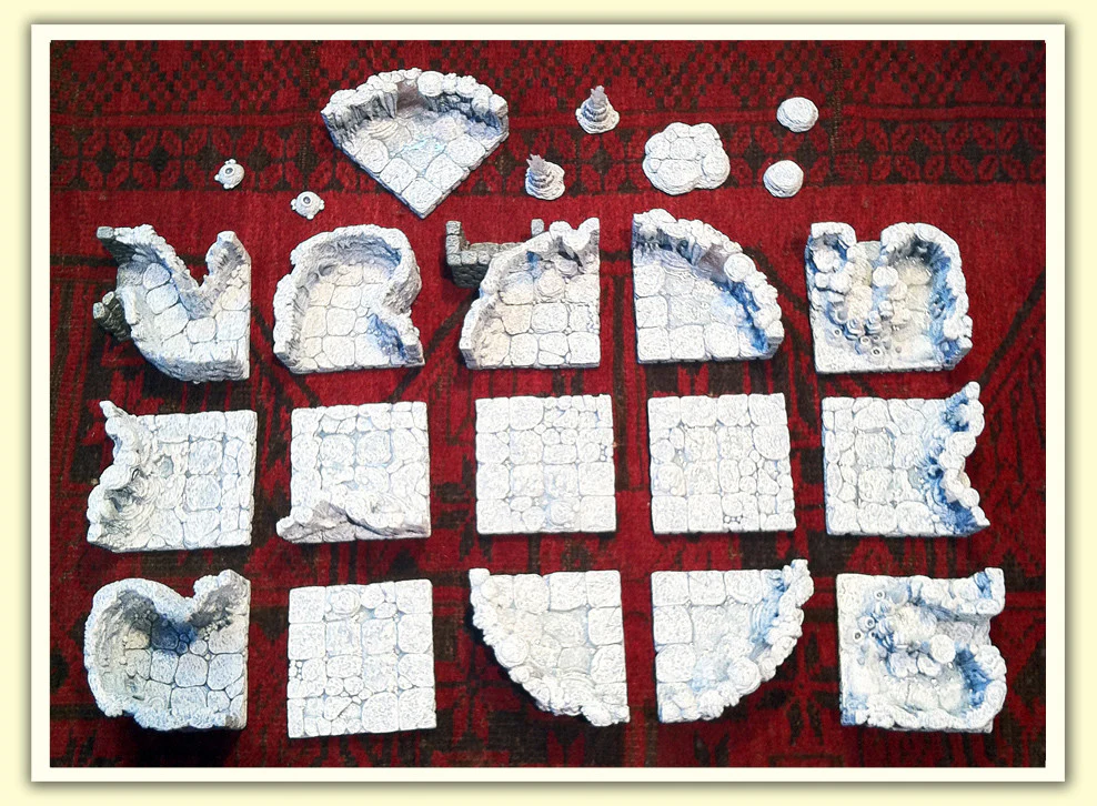Ice Cavern Set - 23 pieces